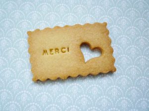 merci-mademoiselle-dentelle